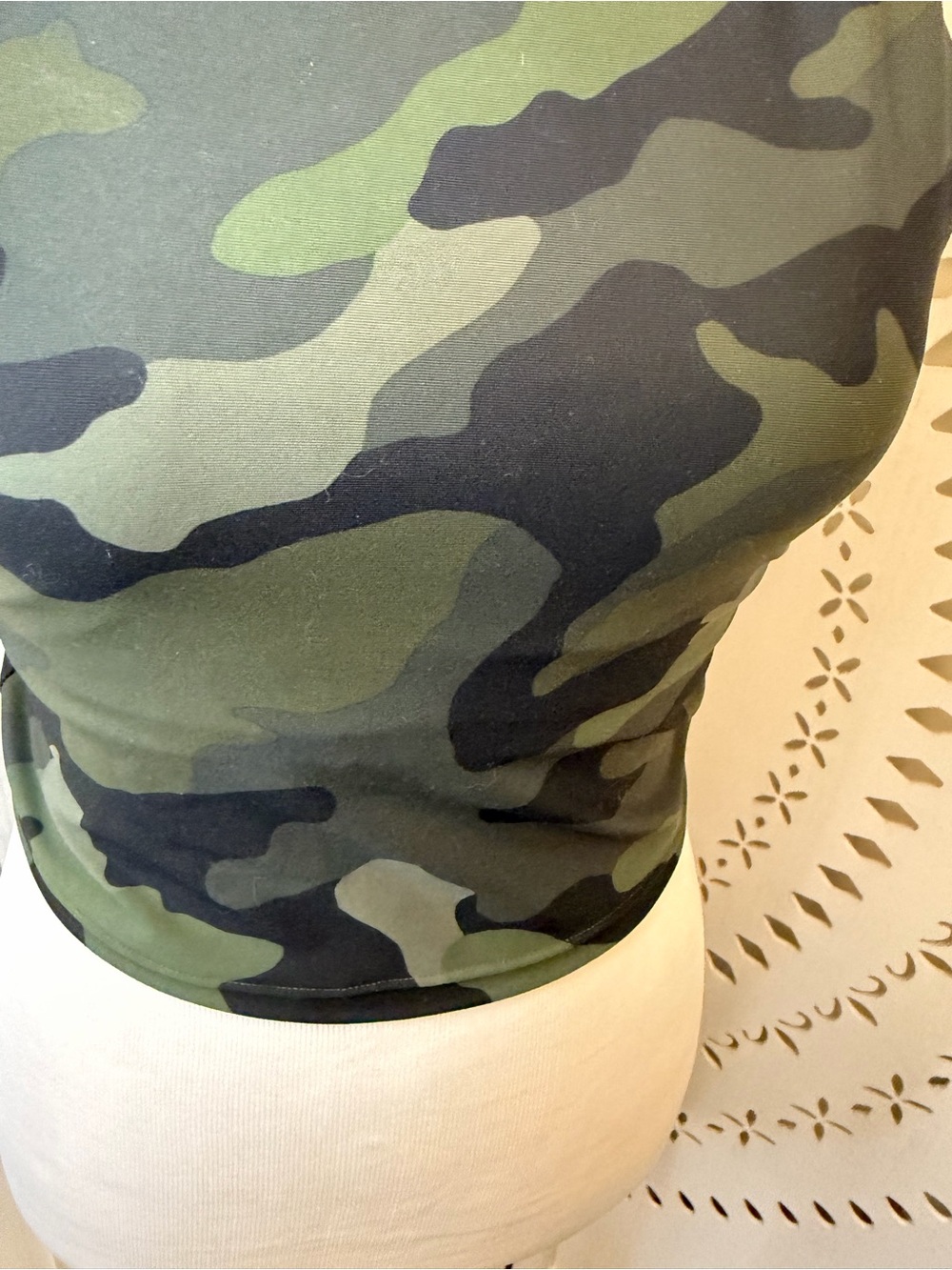 Old Navy Active Camo Print Sports Top with Built in Bra - Olive & Black - Picture 3 of 9